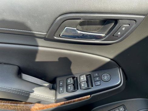 Used 2017 Chevrolet Tahoe Premier image 10