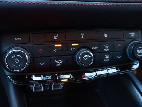 Used 2023 Dodge Durango GT RWD image 46