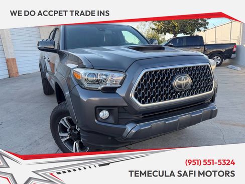Used 2019 Toyota Tacoma TRD Sport image 1