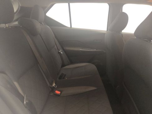 Used 2020 Nissan Kicks S FWD image 19