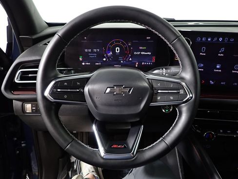 Used 2025 Chevrolet Traverse Z71 w/ Driver Confidence Package AWD/4WD image 28