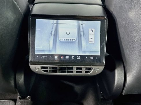 Used 2025 Tesla Model Y Long Range RWD image 22