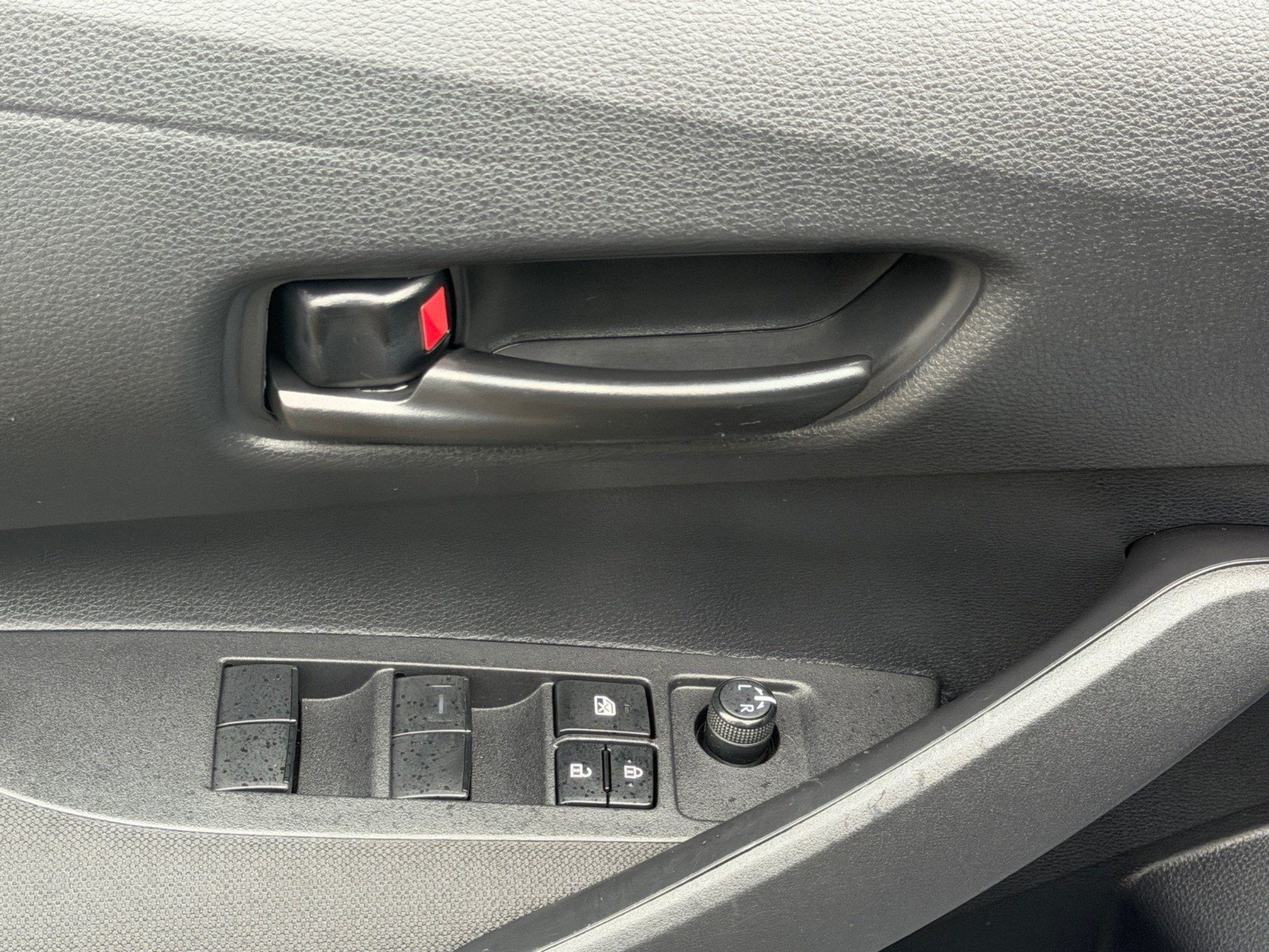 Used 2024 Toyota Corolla LE FWD image 12