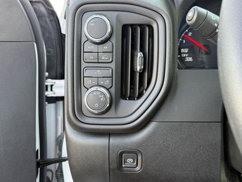 Used 2025 GMC Sierra 1500 Pro w/ Pro Value Package image 39