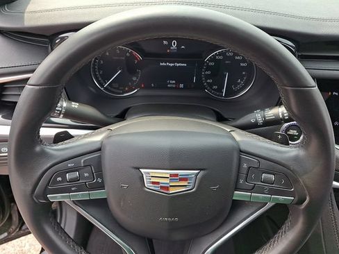 Certified 2024 Cadillac XT6 Luxury AWD/4WD image 19