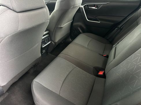 Used 2025 Toyota RAV4 XLE FWD image 11