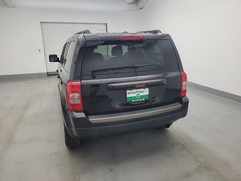 Used 2017 Jeep Patriot Latitude FWD image 6