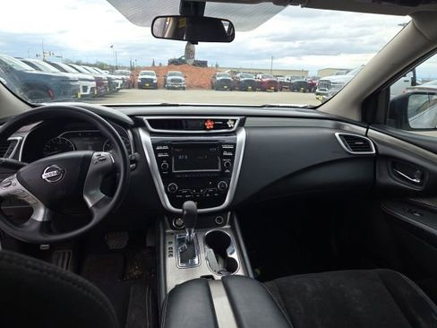 Used 2017 Nissan Murano S AWD/4WD image 9