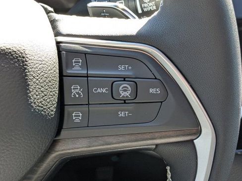 New 2026 Jeep Grand Cherokee Altitude RWD image 28