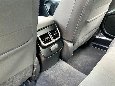 Used 2022 Subaru Legacy Premium image 10