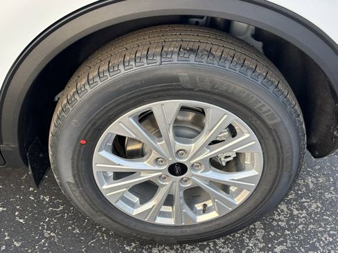 New 2026 Ford Escape Active image 14