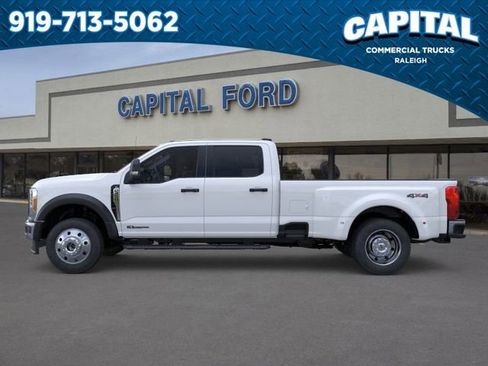 New 2026 Ford F450 XL w/ XL Chrome Package image 3