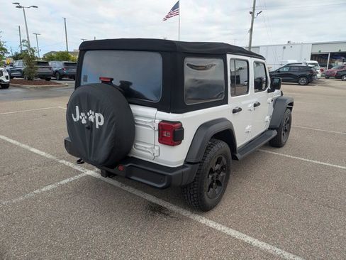 Used 2018 Jeep Wrangler Unlimited Sport S image 2