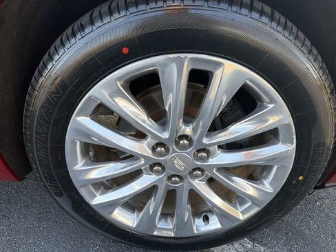 Used 2020 Cadillac XT6 Premium Luxury FWD image 33