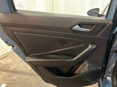 Certified 2025 Volkswagen Jetta Sport image 24