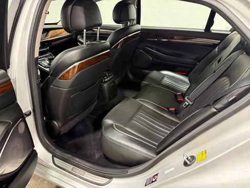 Used 2017 Genesis G90 3.3T Premium image 35