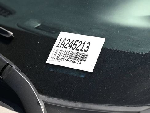 Used 2023 Chevrolet Malibu LT FWD image 44