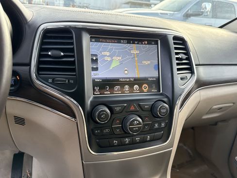 Used 2014 Jeep Grand Cherokee Overland w/ Advanced Technology Group image 27