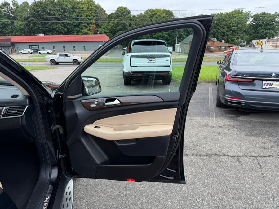 Used 2019 Mercedes-Benz GLS 450 4MATIC image 23