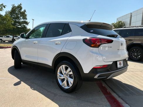 Used 2025 Buick Encore GX Preferred FWD image 8
