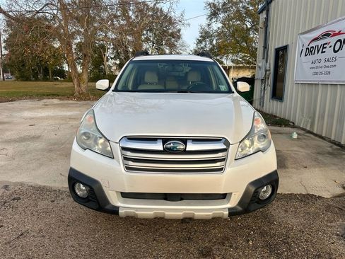 Used 2014 Subaru Outback 2.5i Limited image 2