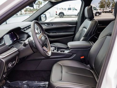 New 2026 Jeep Grand Cherokee Limited image 22