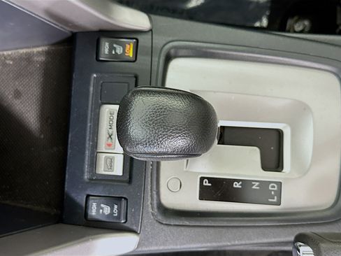 Used 2017 Subaru Forester 2.5i Limited image 20