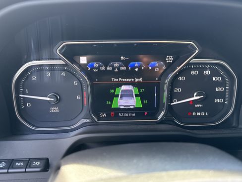 Used 2022 GMC Sierra 1500 AT4 w/ AT4 Premium Package image 21