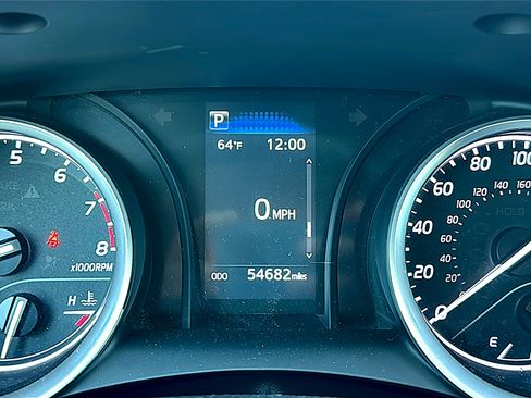 Used 2024 Toyota Camry LE image 25