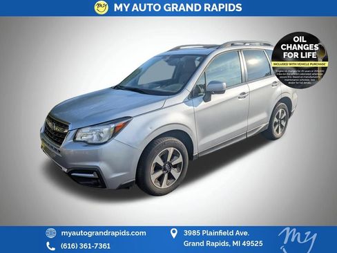 Used 2017 Subaru Forester 2.5i Premium AWD/4WD image 1