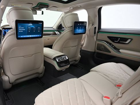 Used 2023 Mercedes-Benz S 580 4MATIC Sedan image 8