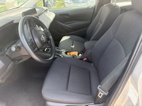 Used 2026 Toyota Corolla LE FWD image 3