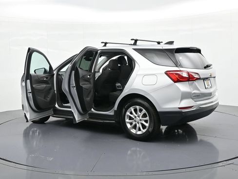 Used 2018 Chevrolet Equinox LT FWD image 23