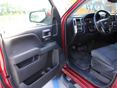 Used 2018 Chevrolet Silverado 1500 LT w/ All Star Edition image 9