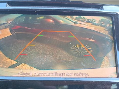 Used 2019 Nissan Rogue SV image 29