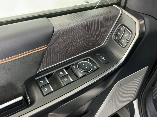 Used 2024 Ford F350 Platinum AWD/4WD image 18