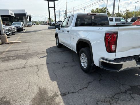 Used 2023 GMC Sierra 1500 Pro w/ Pro Value Package AWD/4WD image 34