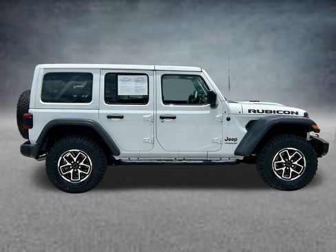 Used 2021 Jeep Wrangler Unlimited Rubicon w/ Steel Bumper Group AWD/4WD image 4