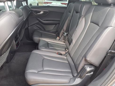 Used 2020 Audi Q7 3.0T Premium Plus w/ Premium Plus Package image 24