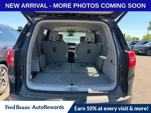 Used 2017 GMC Acadia SLT FWD image 8
