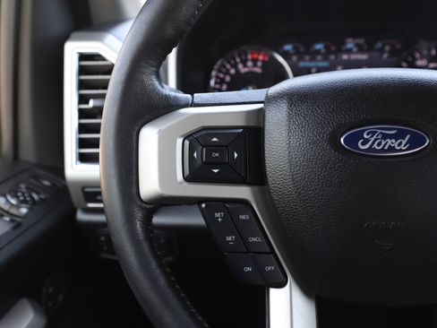 Used 2017 Ford F350 Lariat AWD/4WD image 28
