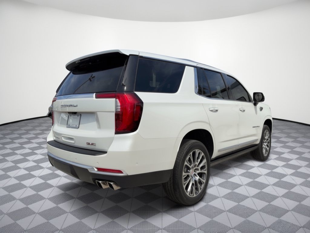 Used 2025 GMC Yukon Denali w/ Denali Reserve Package AWD/4WD image 9