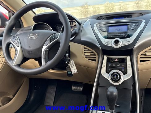 Used 2012 Hyundai Elantra GLS w/ Preferred Pkg 3 image 3