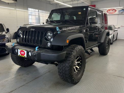 Used 2015 Jeep Wrangler Unlimited Rubicon w/ Dual Top Group AWD/4WD image 2
