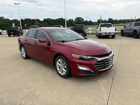Used 2019 Chevrolet Malibu LT w/ Driver Confidence Package FWD image 8