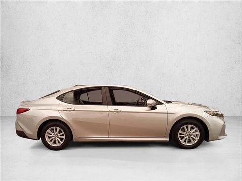 Used 2026 Toyota Camry LE w/ Convenience Package FWD image 4