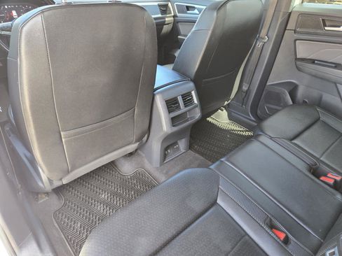 Used 2023 Volkswagen Atlas Cross Sport SEL R-Line image 29