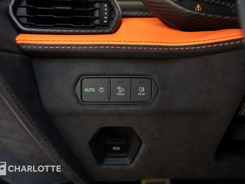 Used 2024 Lamborghini Revuelto AWD/4WD image 25