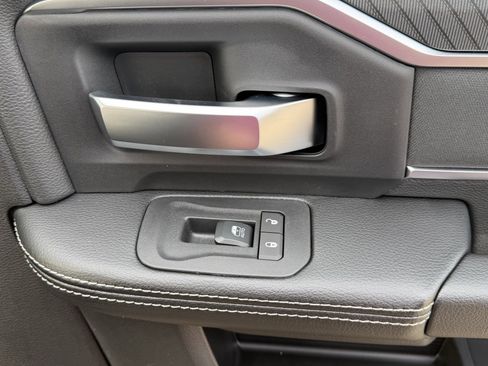 New 2026 RAM 2500 Big Horn AWD/4WD image 32