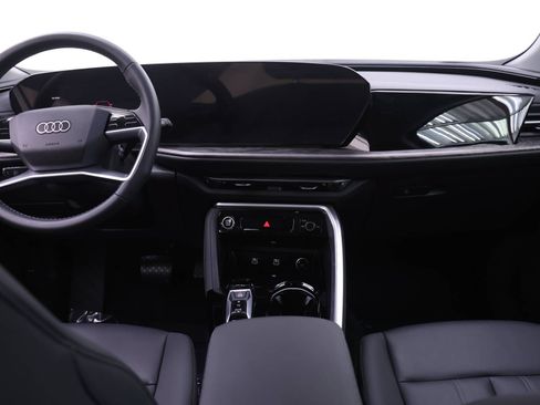 Certified 2025 Audi Q5 Premium AWD/4WD image 8
